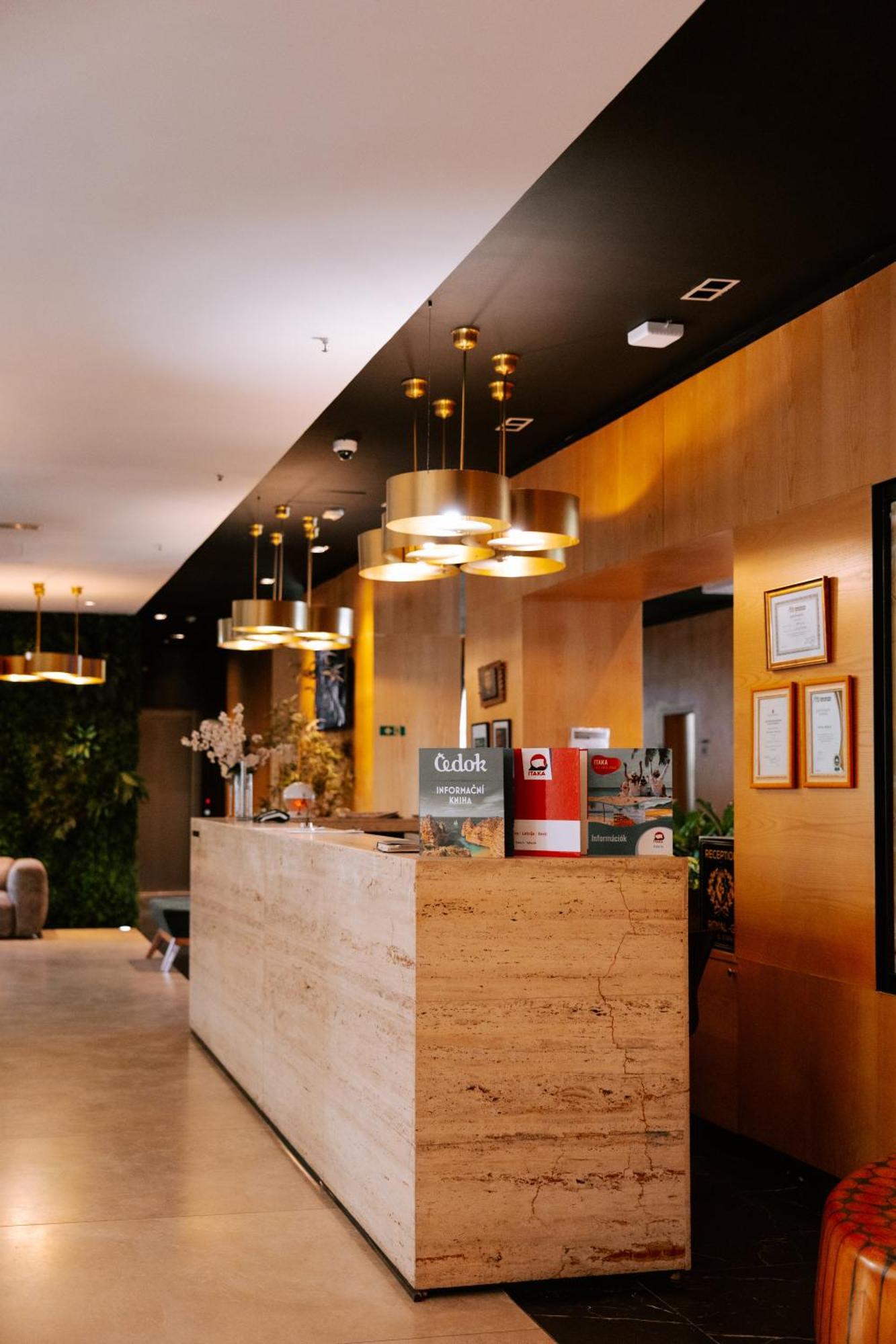Hotel Royal G And 5*