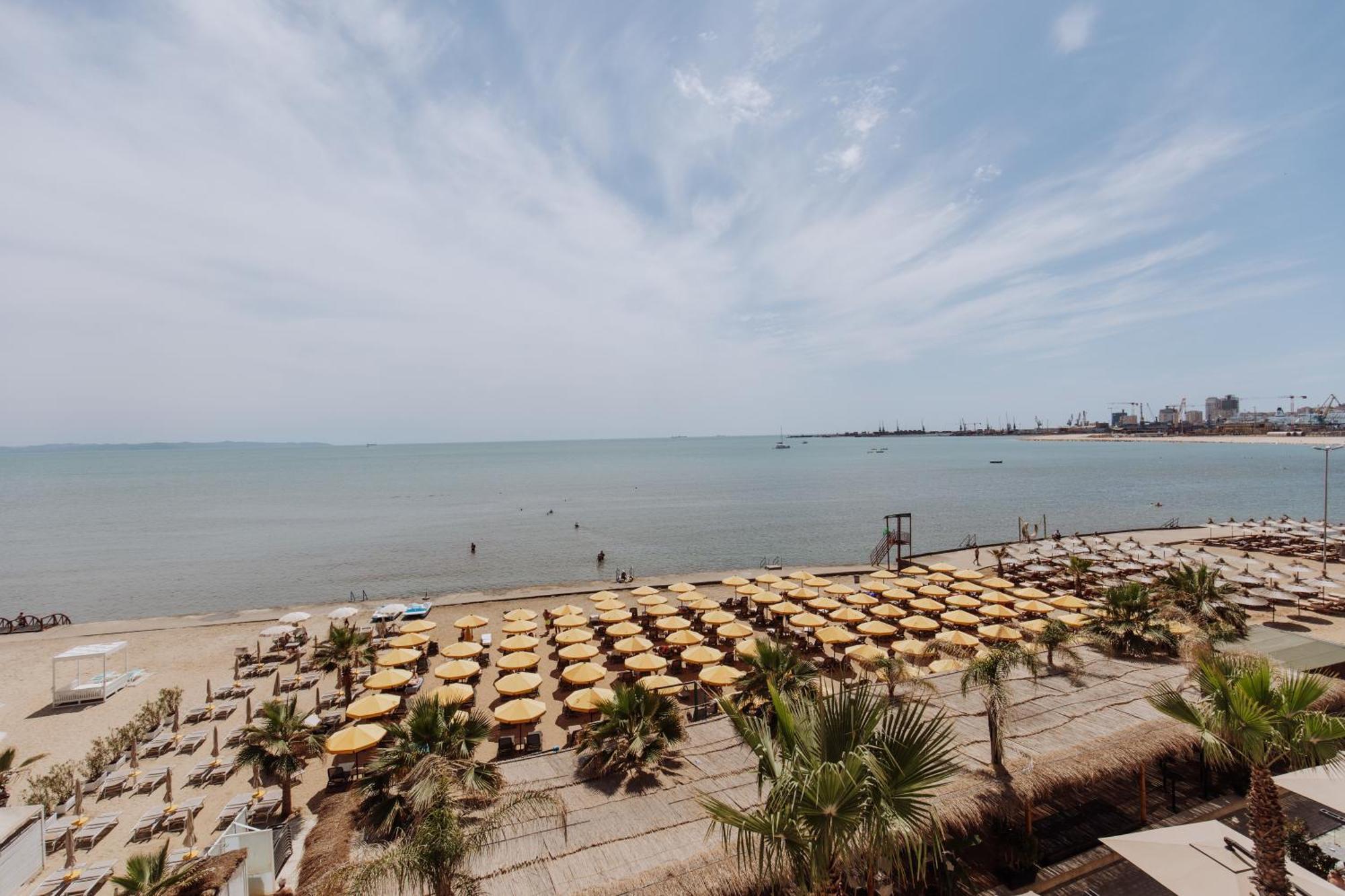Hotel Royal G And Durrës