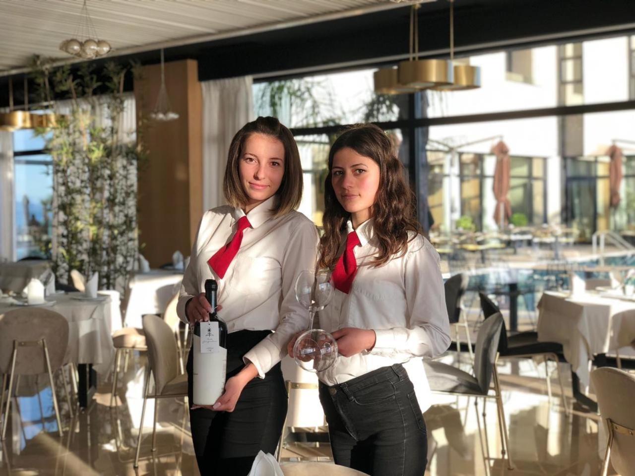 Royal G And 5* Durrës