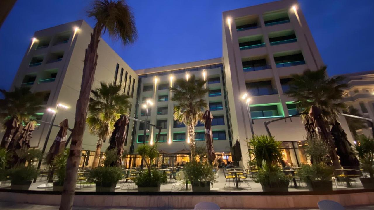 Hotel Royal G And Durrës